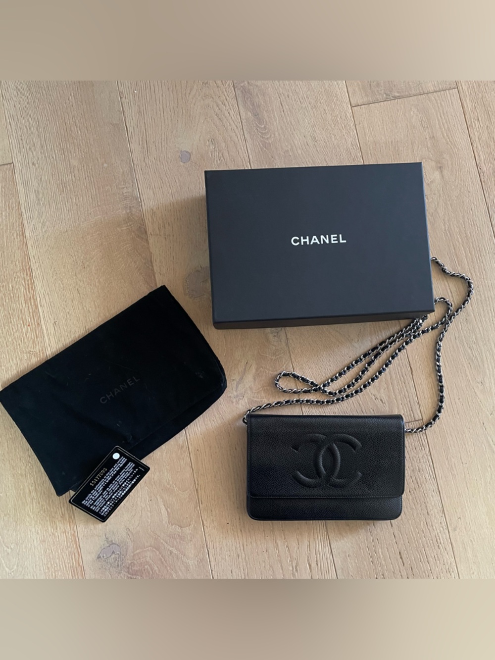 CHANEL Black Caviar Leather Wallet on Chain with Silver Chain - Picture 2 of 8